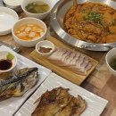 동백꽃식당 이미지