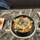 칠곡해물손칼국수 - 안성시 용머리큰길 33-58 | 칠곡해물손칼국수
