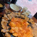김치무쇠솥뚜껑삼겹살