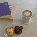 카페기록 922. 부산 남포동카페 조용히 책읽기좋은 곳! 귀여운 쿠키가 있어요 ;) 미트큐트 meetcute