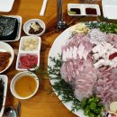 시립박물관 외부 화장실 이미지