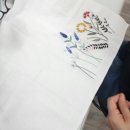 손끝에서 피어나는 프랑스 자수 이미지