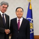 [10/22 Wed] Siemens chief meets prime minister 이미지