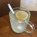 밀로브레드 | 영등포구청역 베이커리 카페 밀로브레드, 수제청 레몬티와 소금빵 후기