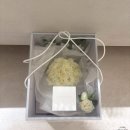 로즈화이트 | W.제이웨딩 다이아몬드릴리 본식 부케 후기 | 화이트로즈 부케