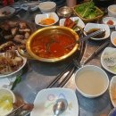 봉순이네흑돼지 이미지