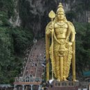 Why do Hindus pray to so many gods? 이미지