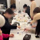 스마트폰 사진 “금손만들기” 프로젝트 | [기업 워크숍]치과 직원들과 함께한 힐링 레진아트 단체 수업 현장