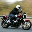 [끌어올림][가격다운]cb400 vtec1 판매해봅니다. 이미지