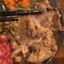 투뿔한우 | 방이동 맛집 술집 와르르맨숀 방이점 가성비 한우대창묵도리탕 투뿔한우육회차돌쌈 후기