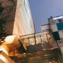 테라스가 있는 안경원 이미지