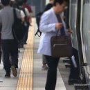 열차와 하루 이미지