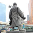 옛 서울역의 변신.. 문화역 서울 284, &lt;반 고흐 인사이드: 빛과 음악의 축제&gt;