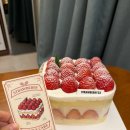 32 | 🍓서울 딸기케이크 맛집 스트로베리32 연남본점 딸기케이크 후기🍓