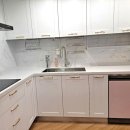 벚꽃주택 | [주거] 파주 문발동 단독주택 Ι 화이트 &amp; 비앙코 타일로 완성한 이태리 주방 공사 후기