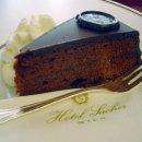 유럽 도시에 흐르는 클래식 음악 이미지