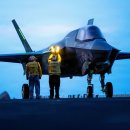 미국 해병대의 첨단 F-35B 라이트닝 II 스텔스 전투기 이미지