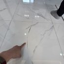 역곡타일 | 거실바닥 길게금간타일 여러장 비슷한 색으로 부분 교체 수리 금액