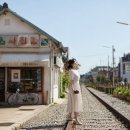 한국주택 앞 | 군산 가볼 만한 곳 TOP 4: 초원사진관부터 철길마을까지, 직접 다녀온 뉴트로 감성 여행 후기