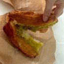 좋은아침 산본점 | 시흥 배곧 빵집 좋은아침페스츄리 간식으로 먹기좋은 소금빵 피스타치오페스츄리