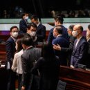 ‘애국자’만 홍콩 공직 가능해졌다···홍콩 입법회, 선거법 개편안 확정 이미지