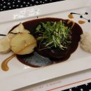 하늘과 소나무 이미지