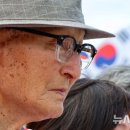 비전향장기수 안학섭 씨, 정부청사 찾아 송환 촉구 이미지