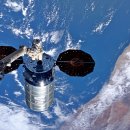 시니우스는 음식, 실험 및 CubeSats의 캐시로 우주 정거장에 도착합니다. 이미지