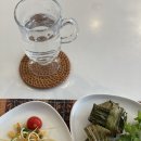 만들어 봤습니다...태국식 판단잎말이 양념치킨구이와 쏨땀 이미지