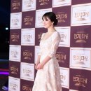 미소머금고 이미지