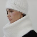 lovememonster : 러브미몬스터 마일드 윈터 머플러 / 화이트 목도리
