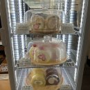 수원세무서 | 수원 :) 분위기 레전드 예쁜 미드웨이브 카페 / 얼그레이 다쿠아즈 롤 케이크 맛집 @! 방명록까지...