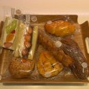 더 건강한 빵 수완점 | 수완지구 빵집 케이크부터 빵까지 종류가 다양한 롯데아울렛 광주수완점 <동명제과>