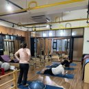 옴파로스 필라테스 이미지