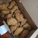 교촌치킨 | 교촌치킨 후라이드 윙박스 후기! 노티드 츄러스 포함된 승리 B세트 먹었어요