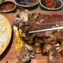 내서 현대프라자 앞 | 창원 내서 맛집 족발 신 선생 방문 후기 화덕족발 비주얼 미쳤다 순두부찌개 피자까지 공짜?!