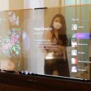 Samsung thinks big and LG goes small as OLED market heats up 이미지