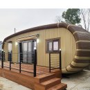 져스틴 하우스 이미지