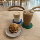 카페홀로우 | 울산 동구 카페홀로우 분위기, 맛 모두 사로잡은 카페☕️