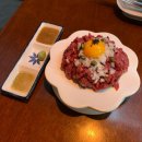[서울/마포]연남 경의선 숲길 근처, 넓고 분위기 좋은 퓨전 한식 요리 주점이자 인물 사진 맛집 :: 이제