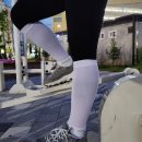 네이키드오얼드레스드 | 종아리 압박밴드 기프트라인 쫀쫀함이 남다른 압박스타킹 후기