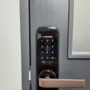 안양시노인종합복지관 | 벽체렛찌 홈 없는 목문도 완벽 시공! 안양 노인 종합복지관 에버넷 L-701W 설치 후기