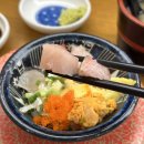 밥 위에 생선