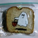 Dad illustrates kids’ sandwich bags with imaginative drawings 이미지