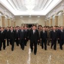 김정은, 김정일 국방위원장 14주기에 금수산태양궁전 참배 이미지