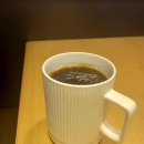 커피 추출의 비밀: 핸드드립 과정 이미지