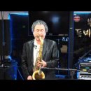 색소폰 연주 이미지