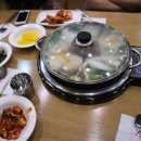 행복덤 | [숙대 맛집] 행복덤 수제 만두 전골, 꿔바로우 맛집 (메뉴판 첨부) 5번 이상 간 솔직 후기