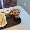 부산 기장 가볼만한곳 유튜버 프응 카페 바이비(vibee) 꿀상점 오프라인 구매 후기