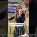기차역에서 피아노치고있는 틱톡커한테 비발디 사계 협주하자고 다가오는 바이올리니스트 이미지